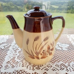 Classic MidCentury Wheat Design Ceramic Teapot